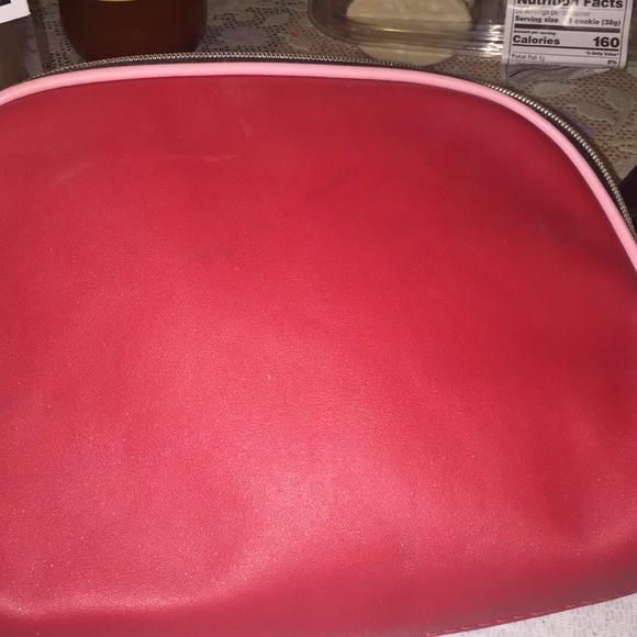 Makeup bag - Picture 2 of 2